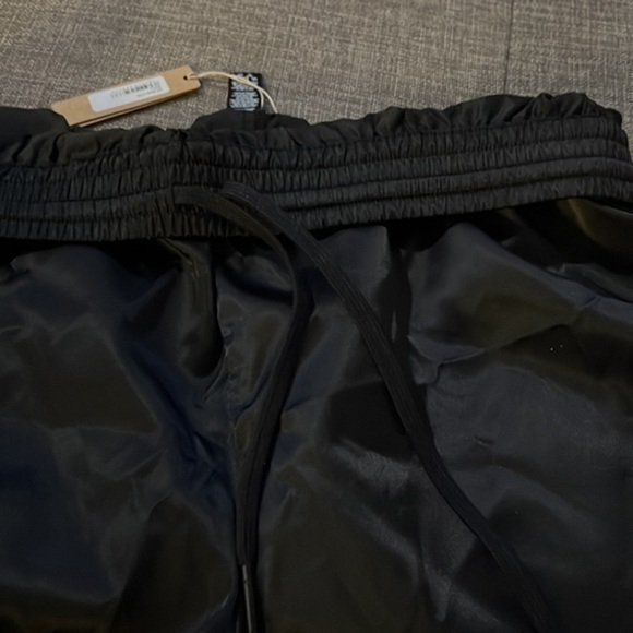 Skims Utility Sport Short - Picture 4 of 4